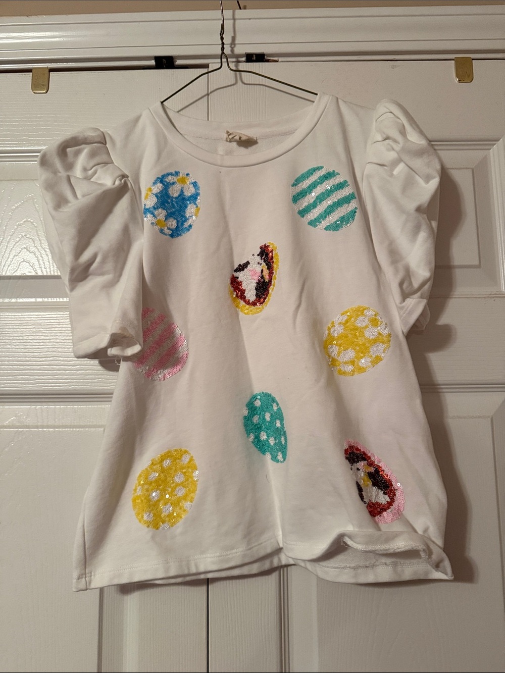 Peach Love California Easter egg shirt size small